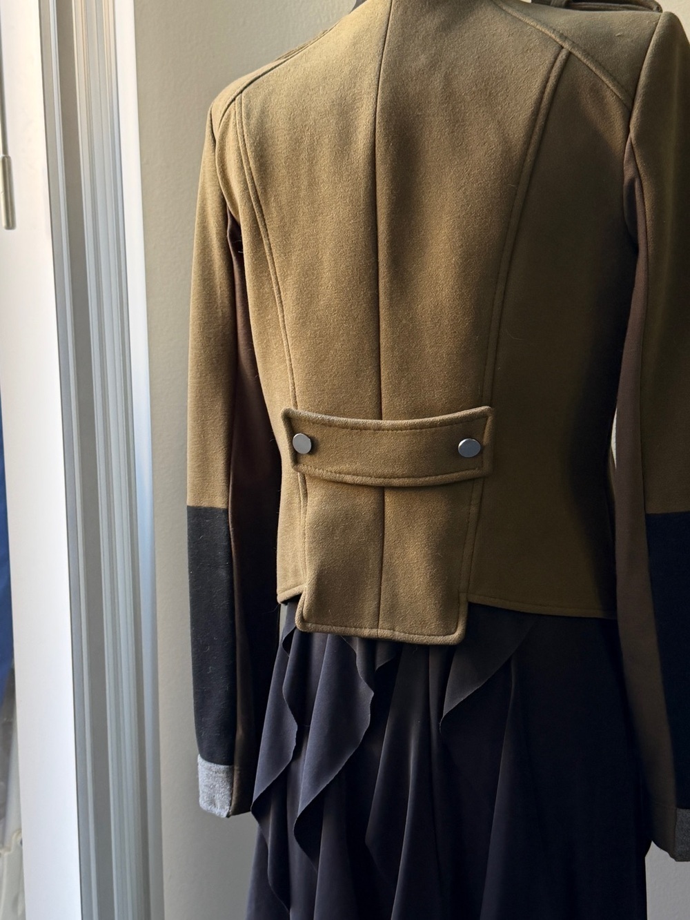 BCBGMAXAZRIA Womens Colorblock Military-Inspired Jacket - Olive, Black & Gray - Picture 6 of 9